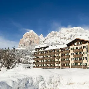 https://hotel-villa-argentina-cortina-dampezzo.hotelinveneto.com
