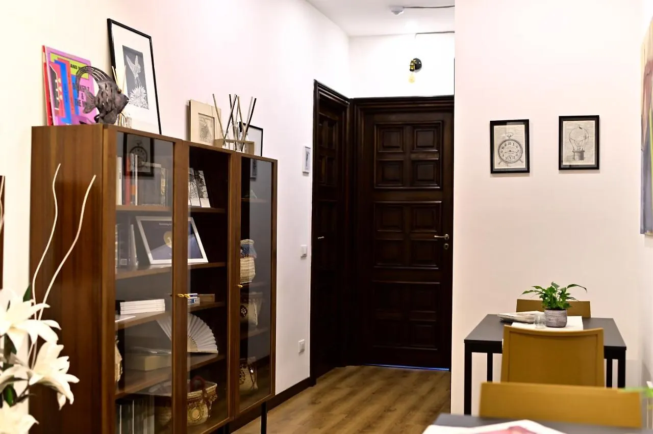 Tetide Home Palermo Italien